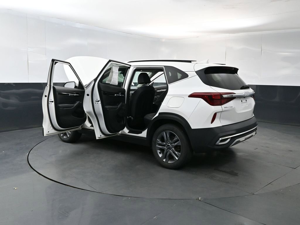 Used 2022 Kia Seltos S AWD/4WD image 28