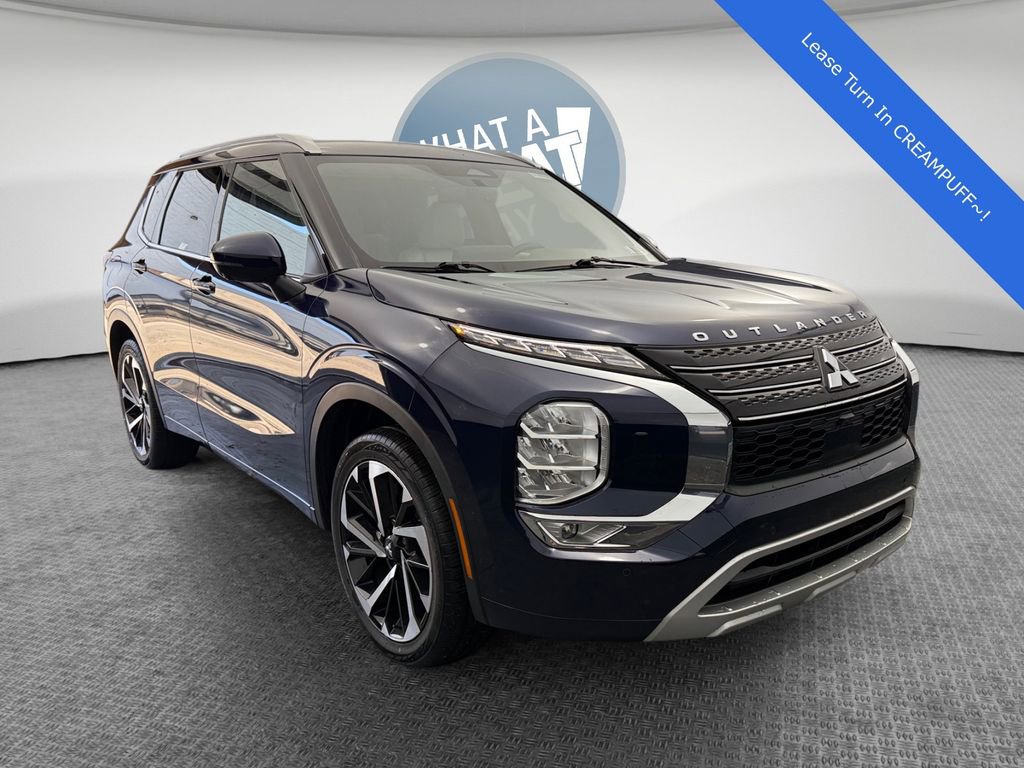 Used 2023 Mitsubishi Outlander SEL AWD/4WD image 1