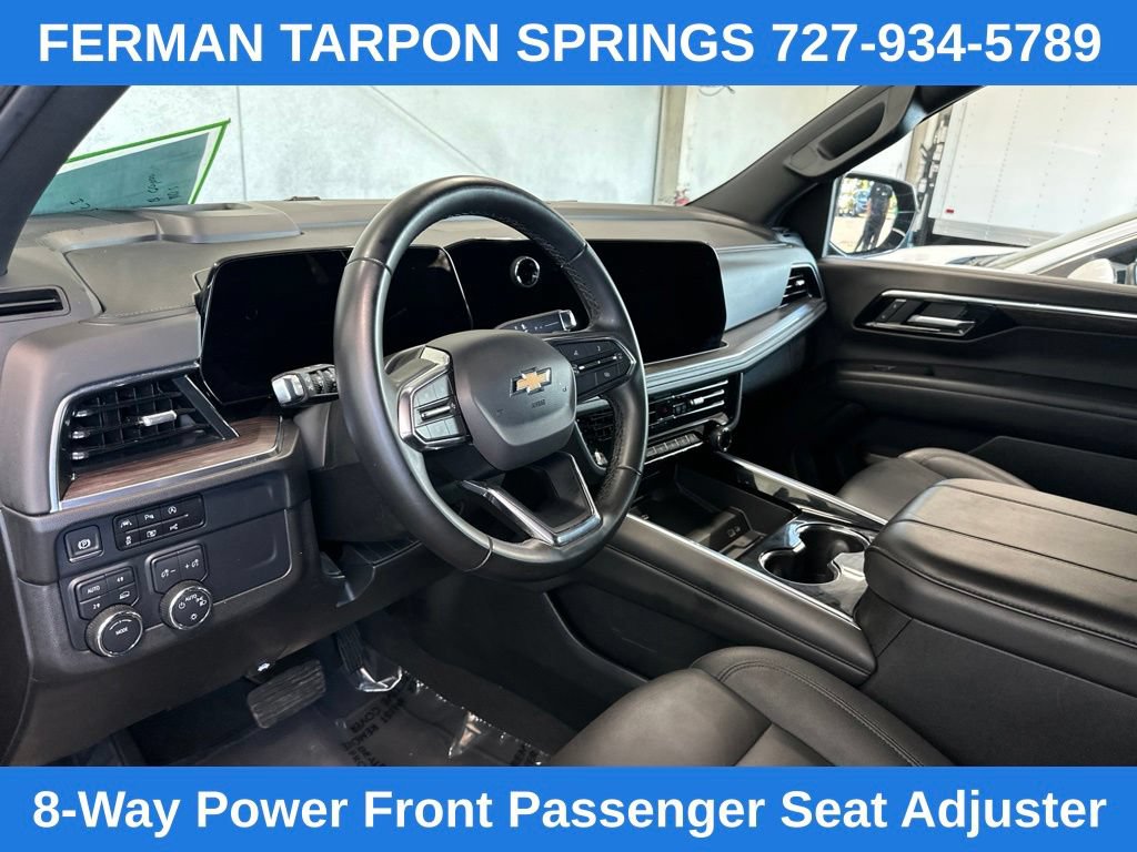 Used 2025 Chevrolet Suburban LT AWD/4WD image 10
