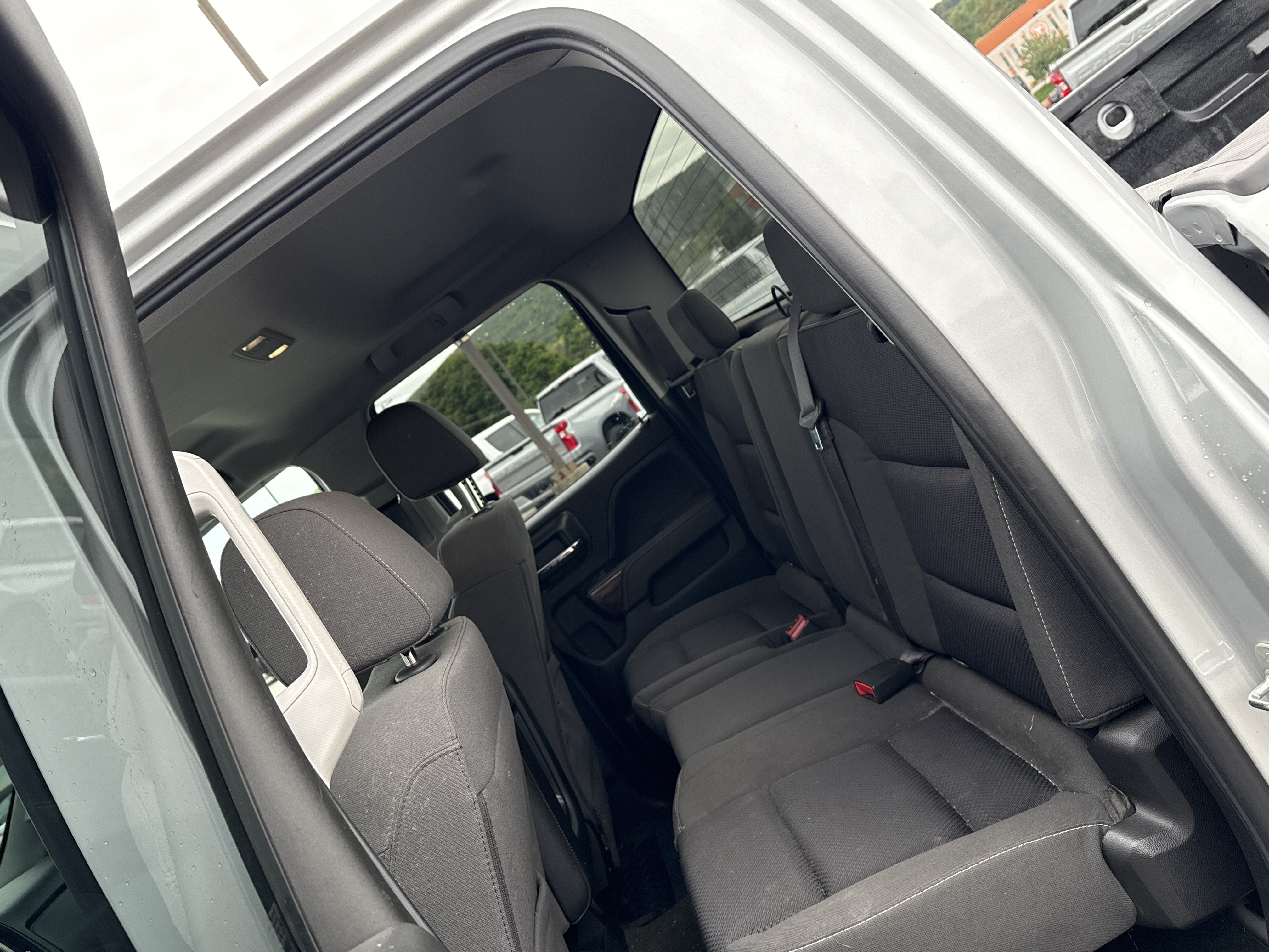 Used 2017 GMC Sierra 1500 SLE w/ SLE Value Package AWD/4WD image 13