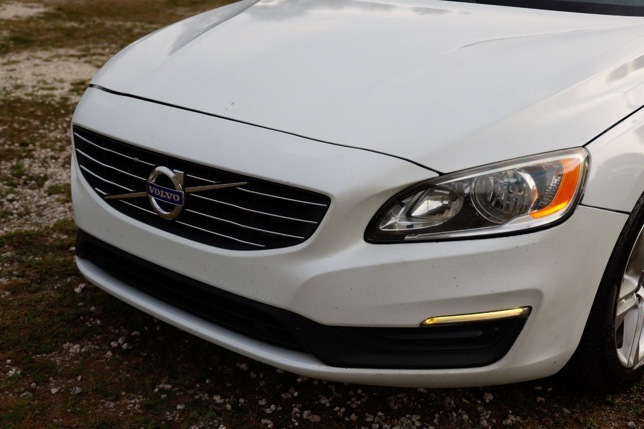Used 2015 Volvo S60 T5 Platinum image 25