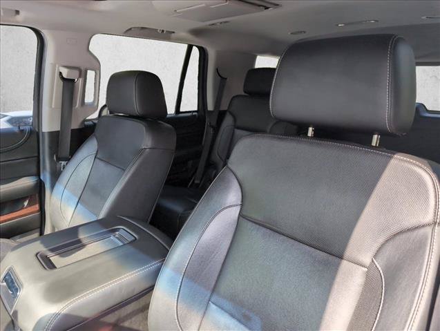 Used 2018 GMC Yukon SLT w/ Premium Edition AWD/4WD image 12