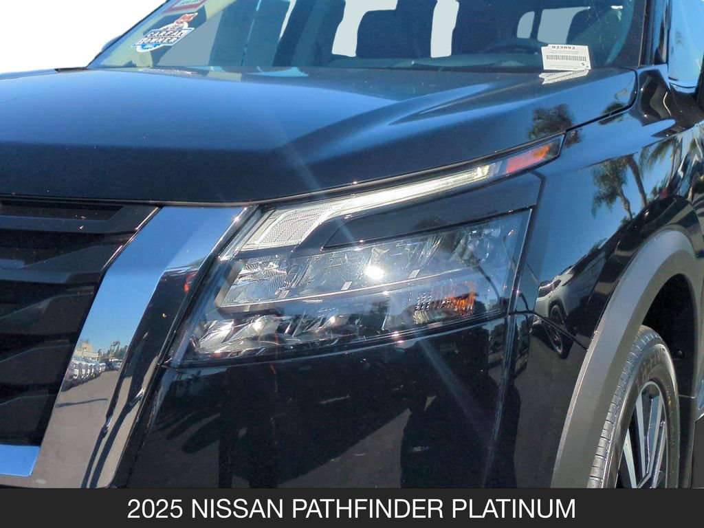 Certified 2025 Nissan Pathfinder Platinum FWD image 10