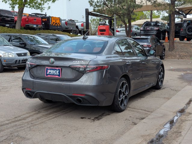 Used 2024 Alfa Romeo Giulia Veloce AWD/4WD image 5