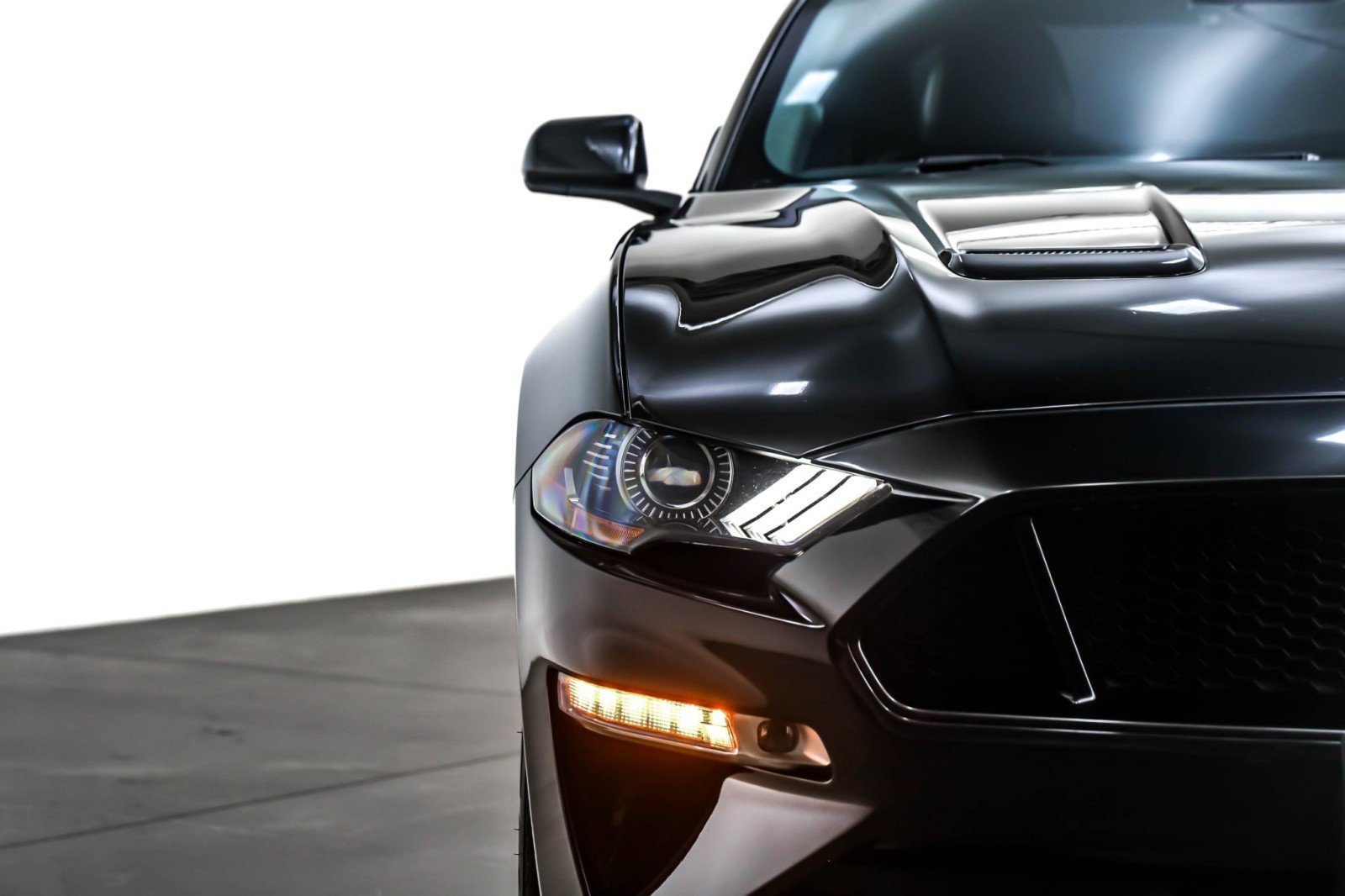 Used 2022 Ford Mustang GT Premium image 13