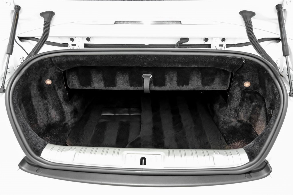 Used 2018 Rolls-Royce Dawn image 54