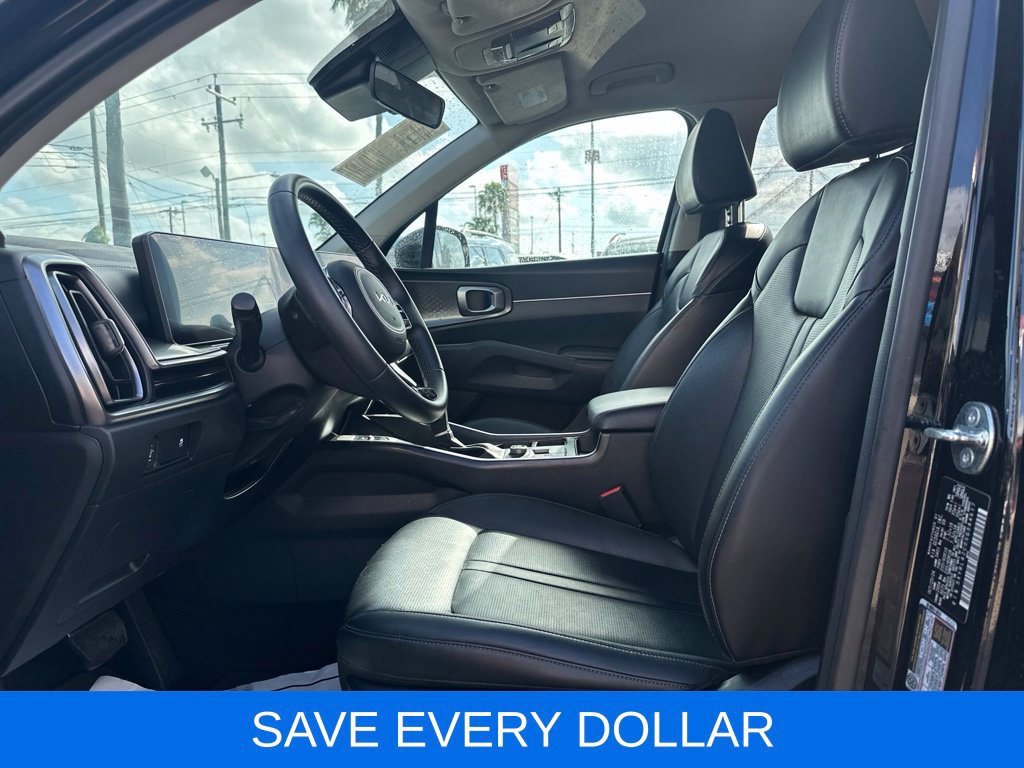 Used 2025 Kia Sorento S FWD image 10