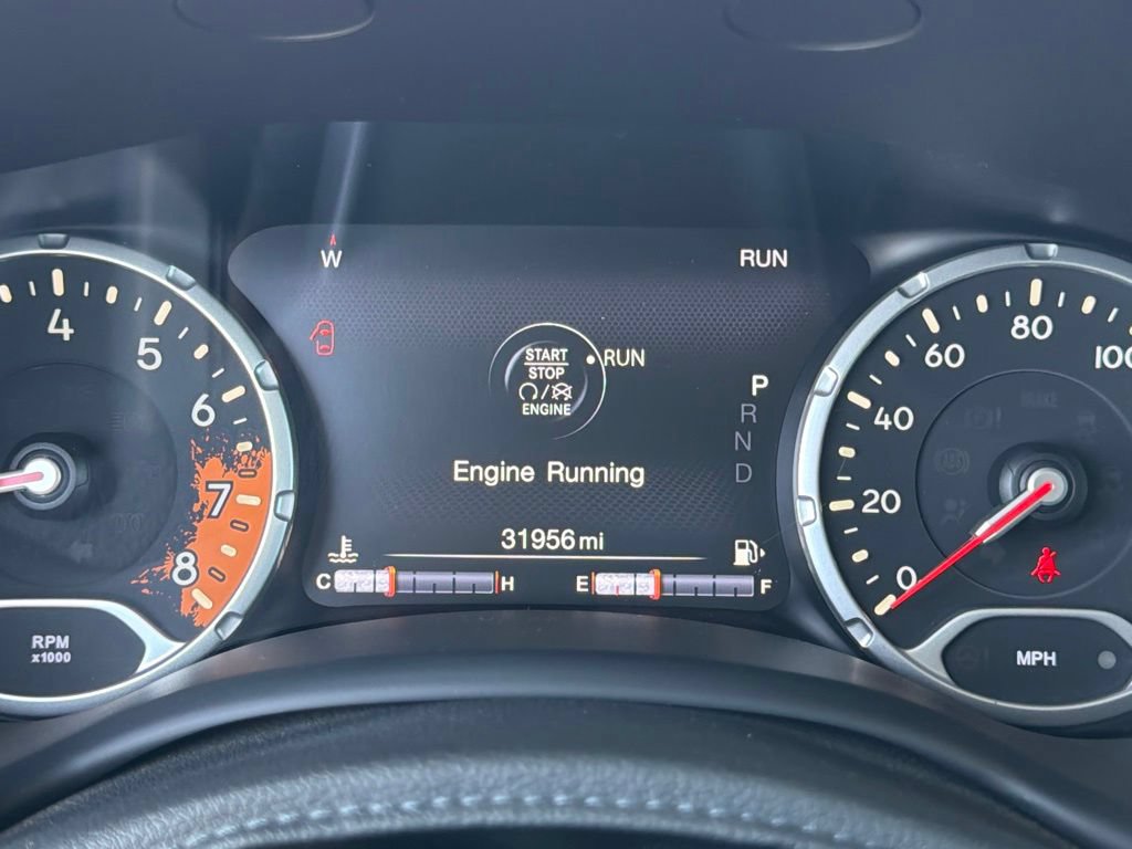 Used 2017 Jeep Renegade Trailhawk AWD/4WD image 23