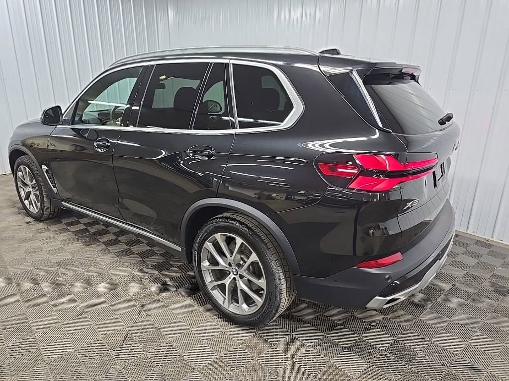 Used 2025 BMW X5 xDrive40i w/ Premium Package image 9
