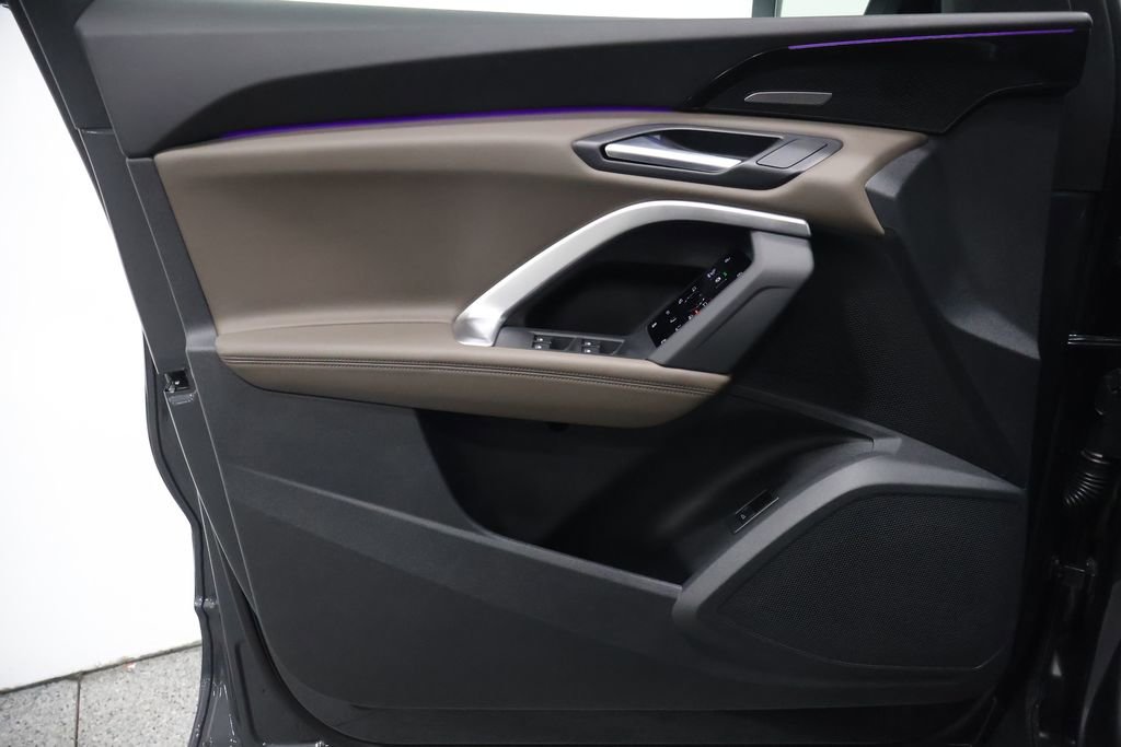 Used 2025 Audi Q5 Premium Plus w/ Premium Plus image 12