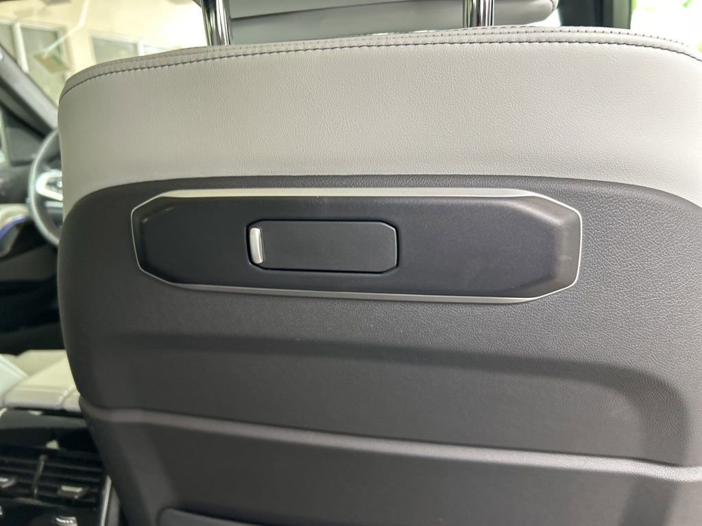 Used 2026 BMW X6 M60i image 35