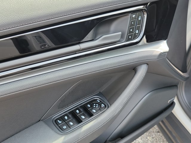 Certified 2026 Porsche Panamera 4 AWD/4WD image 26
