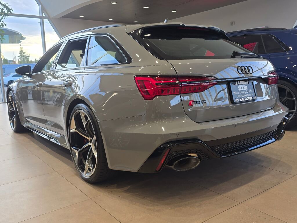 New 2026 Audi RS 6 performance image 3