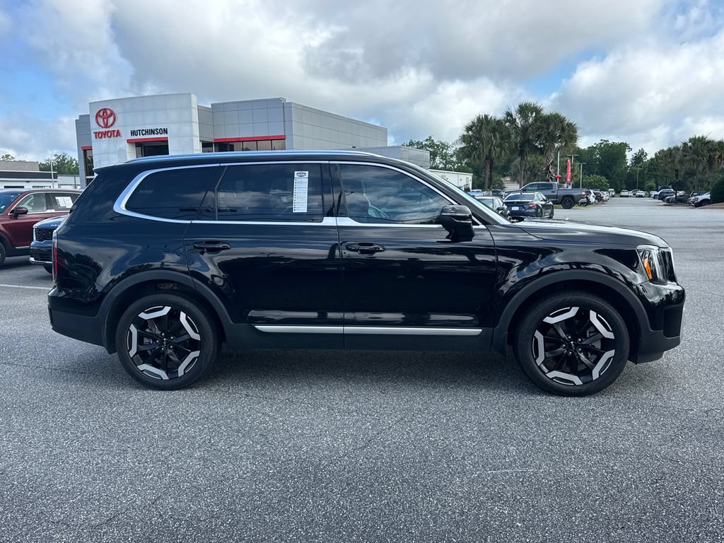 Certified 2024 Kia Telluride EX w/ EX Captain's Chair Package FWD video 2