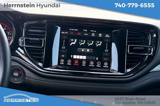 Used 2022 Dodge Durango GT w/ Blacktop Package AWD/4WD image 9