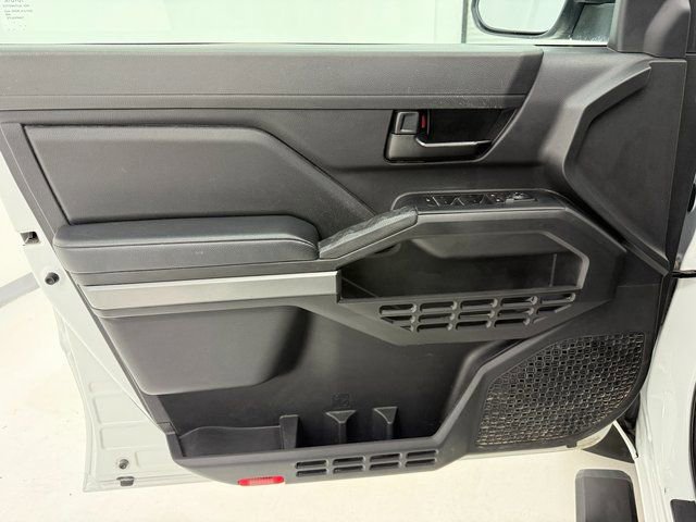 Used 2024 Toyota Tacoma SR5 AWD/4WD image 29
