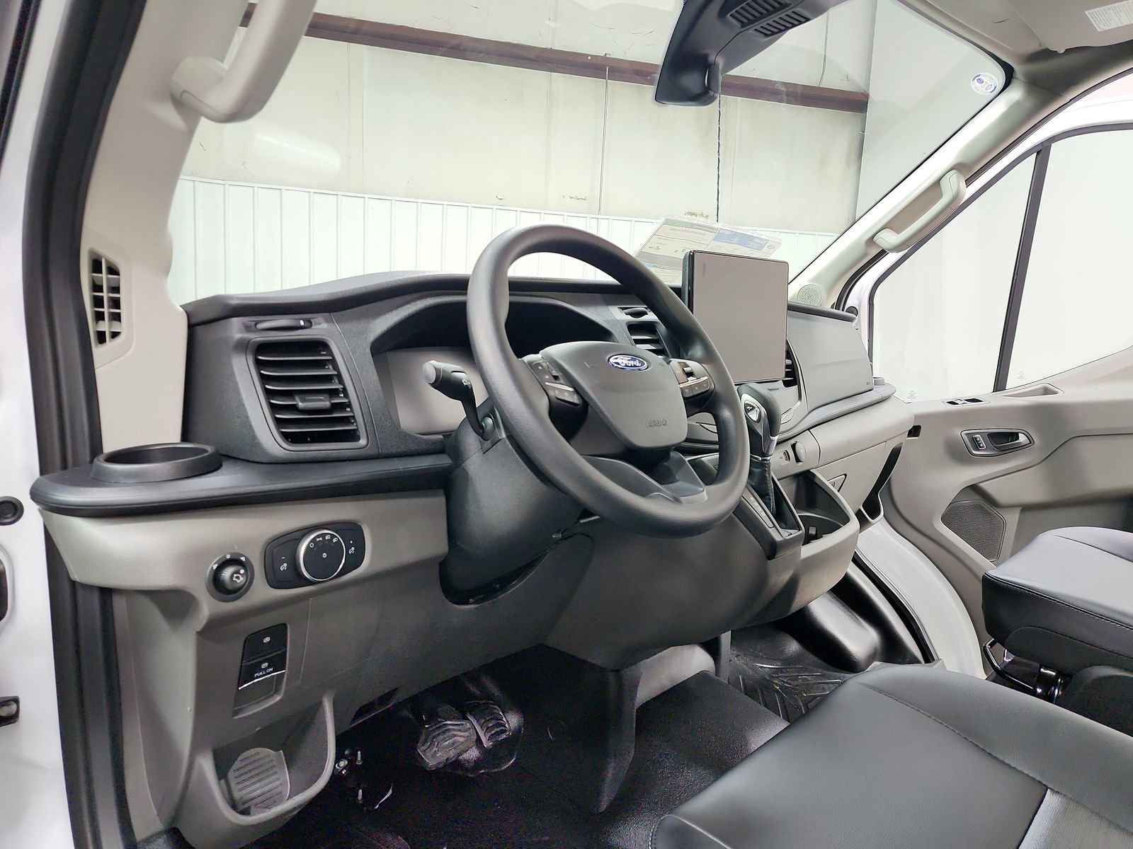 New 2026 Ford Transit 250 148 Medium Roof w/ Load Area Protection Package image 18