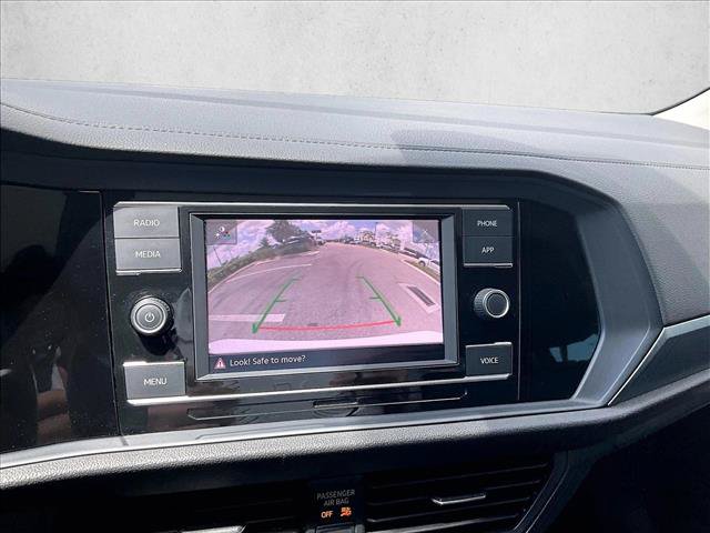 Used 2024 Volkswagen Jetta SE w/ Panoramic Sunroof Package FWD image 21