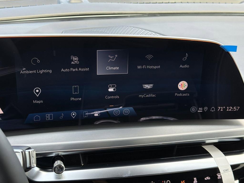 New 2025 Cadillac Lyriq Sport image 17