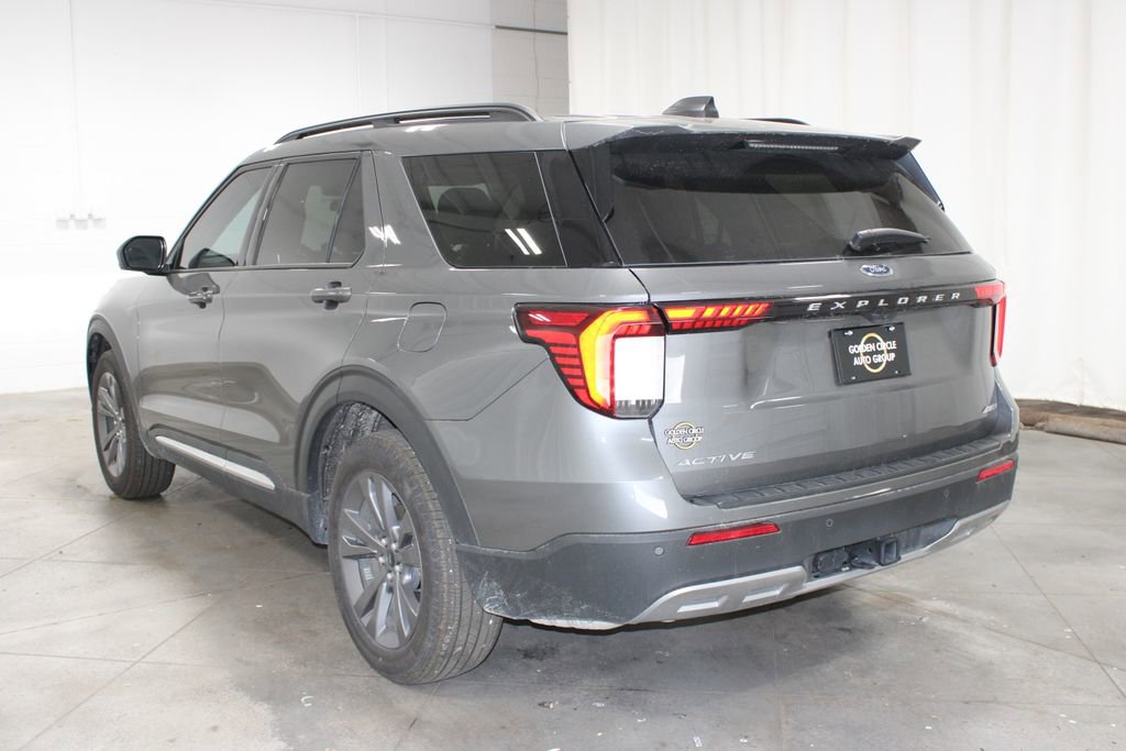 Used 2025 Ford Explorer Active w/ Active Comfort Package AWD/4WD image 7