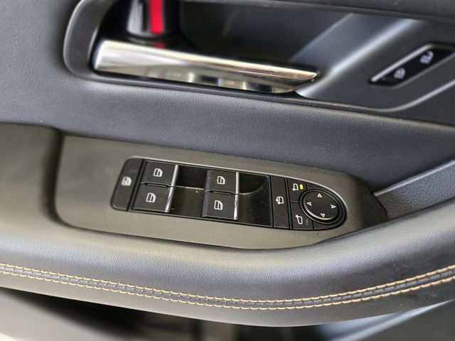 Certified 2025 MAZDA CX-70 Plug-In Hybrid w/ Premium Plus image 33