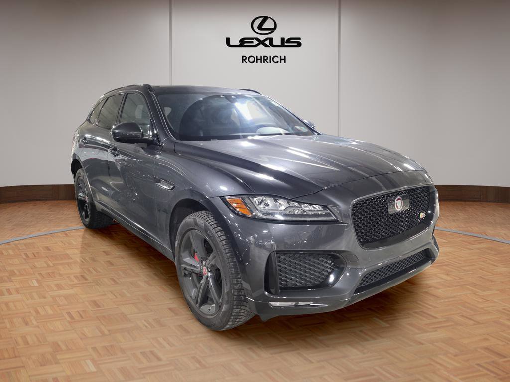 Used 2020 Jaguar F-PACE S image 3