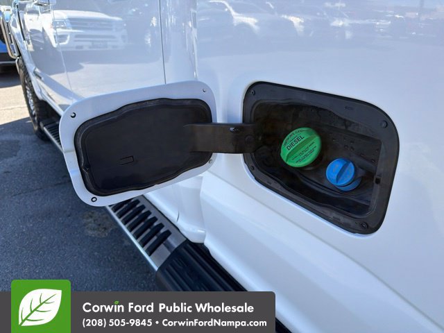 Used 2021 Ford F350 Lariat w/ Lariat Value Package AWD/4WD image 9