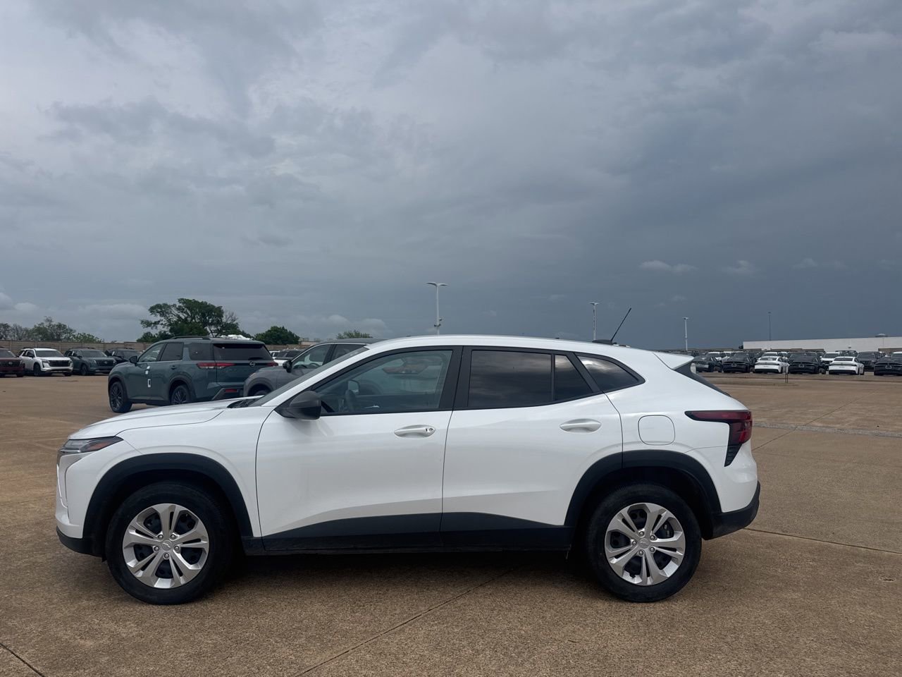 Used 2025 Chevrolet Trax LS image 12