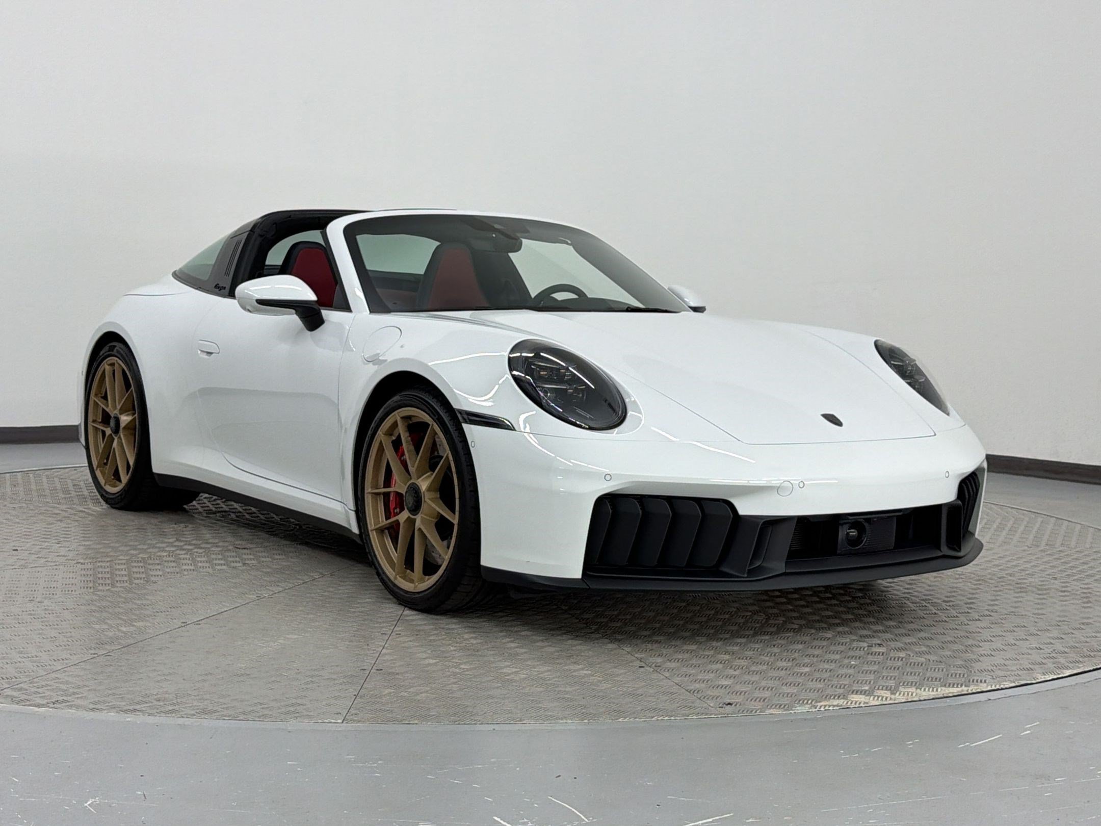 Certified 2026 Porsche 911 Targa 4 GTS AWD/4WD image 7