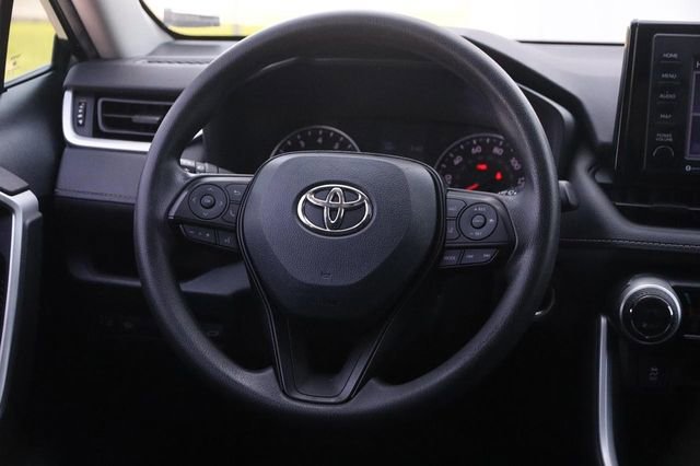 Used 2021 Toyota RAV4 XLE w/ Convenience Package FWD image 25
