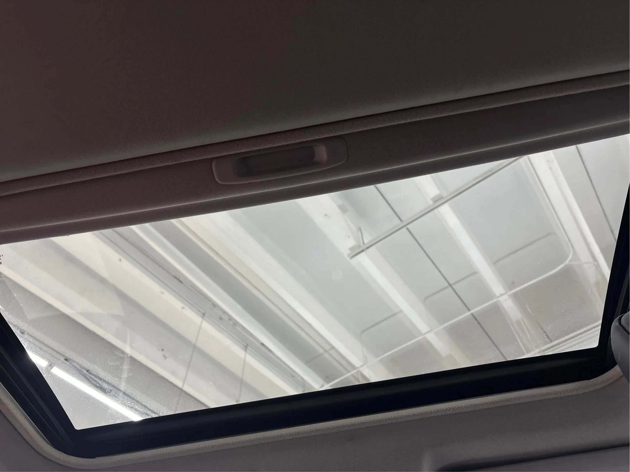 Used 2014 Toyota RAV4 Limited image 26