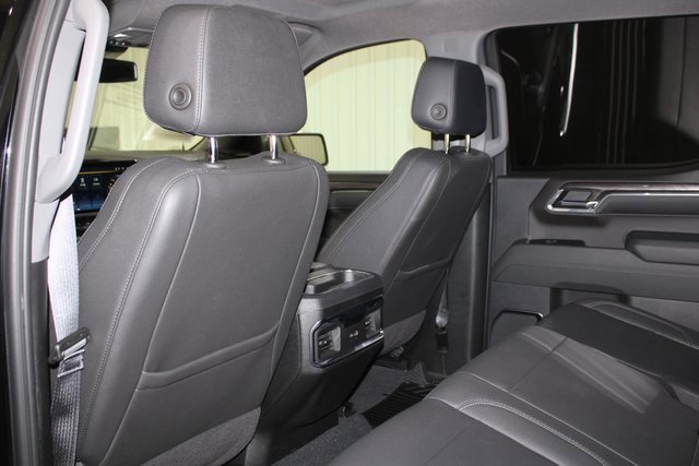 Used 2024 Chevrolet Silverado 1500 LTZ image 17