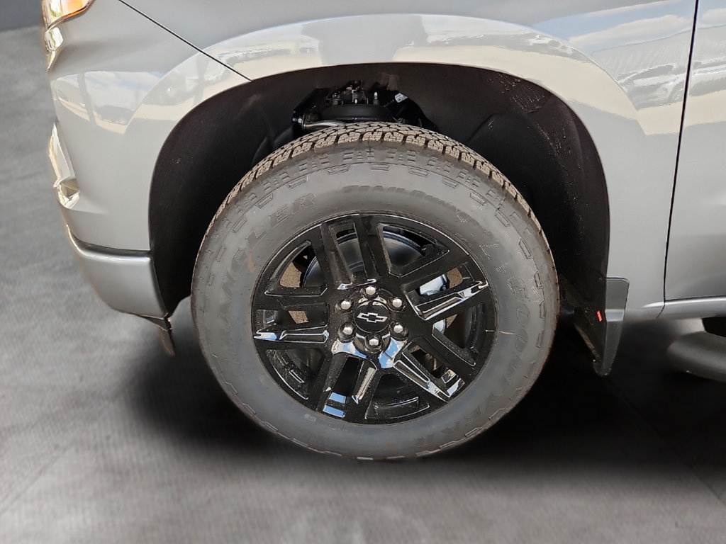 New 2026 Chevrolet Silverado 1500 Custom w/ Turbomax Blackout Package RWD image 9