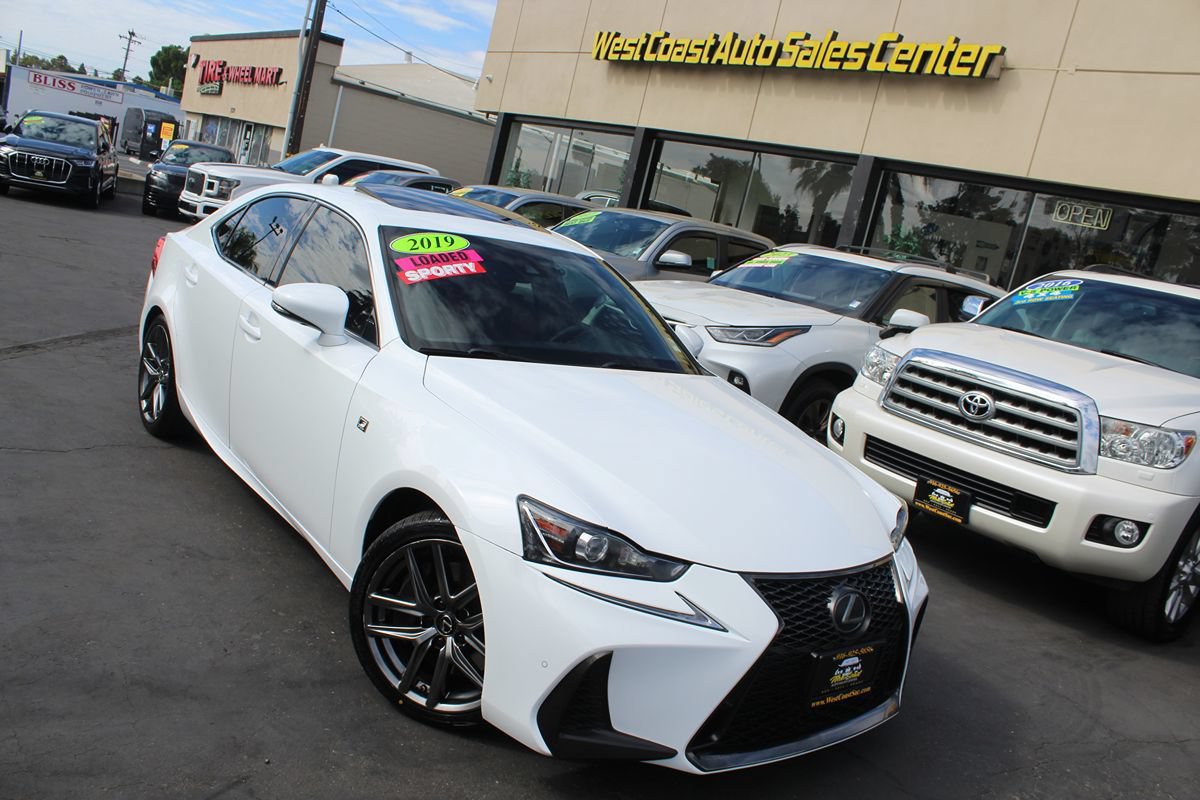 Used 2019 Lexus IS 300 F Sport w/ F Sport Package RWD image 35