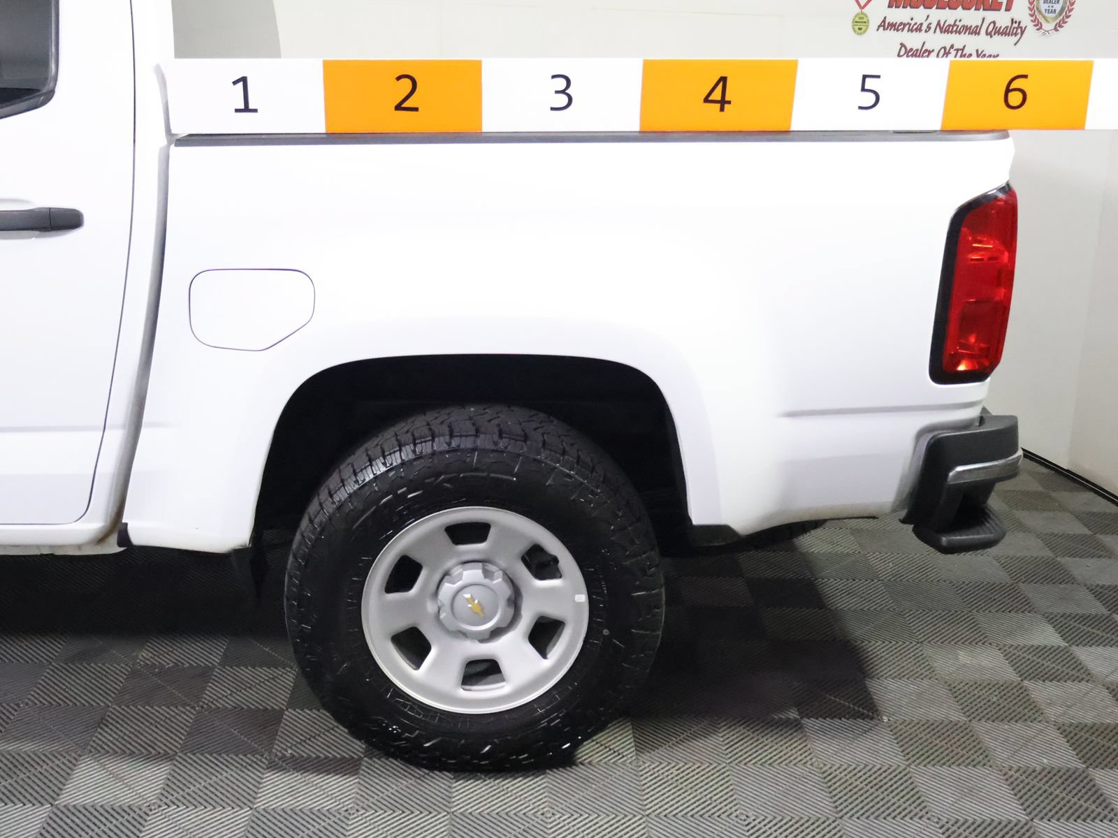 Used 2022 Chevrolet Colorado W/T w/ WT Convenience Package AWD/4WD image 15