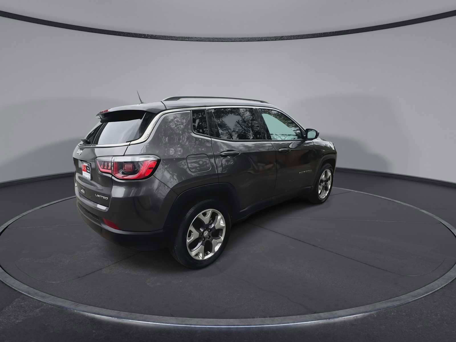 Used 2019 Jeep Compass Limited image 8