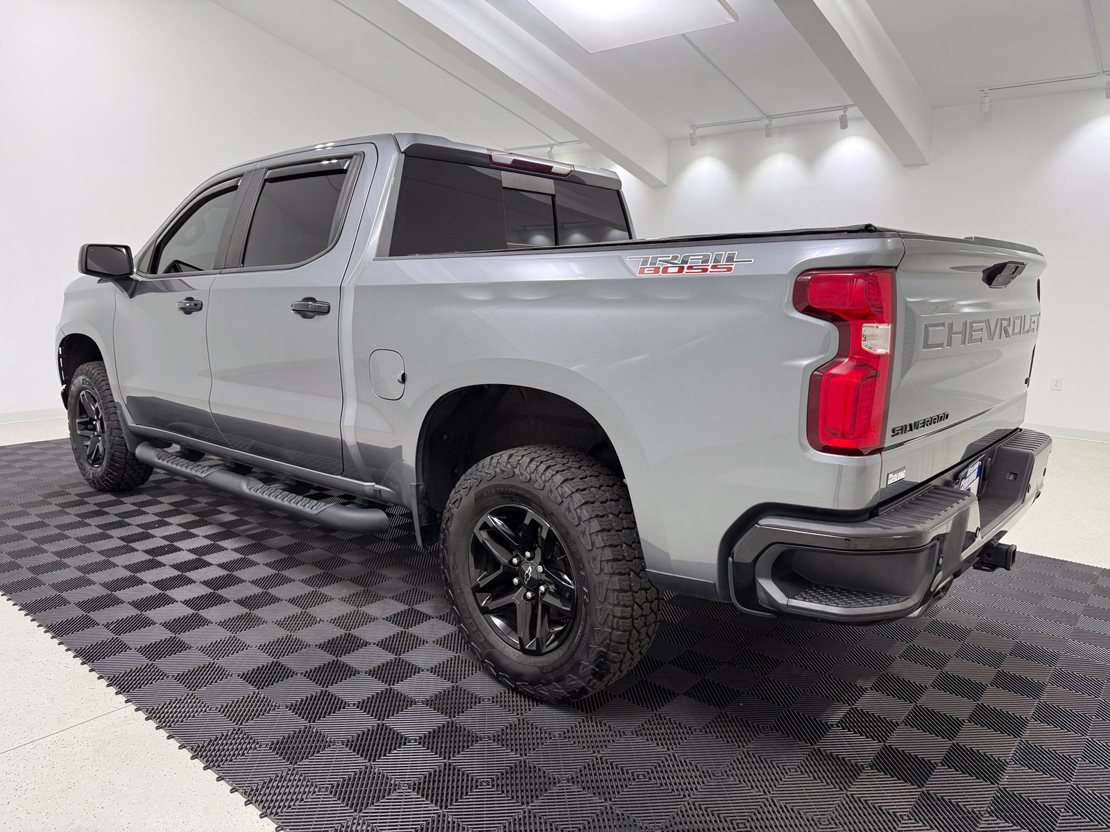 Used 2021 Chevrolet Silverado 1500 LT Trail Boss AWD/4WD image 5
