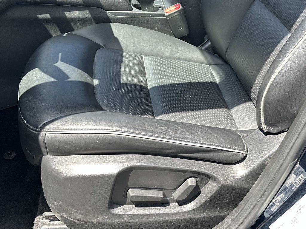 Used 2025 MAZDA CX-5 AWD 2.5 S w/ Select Package image 17