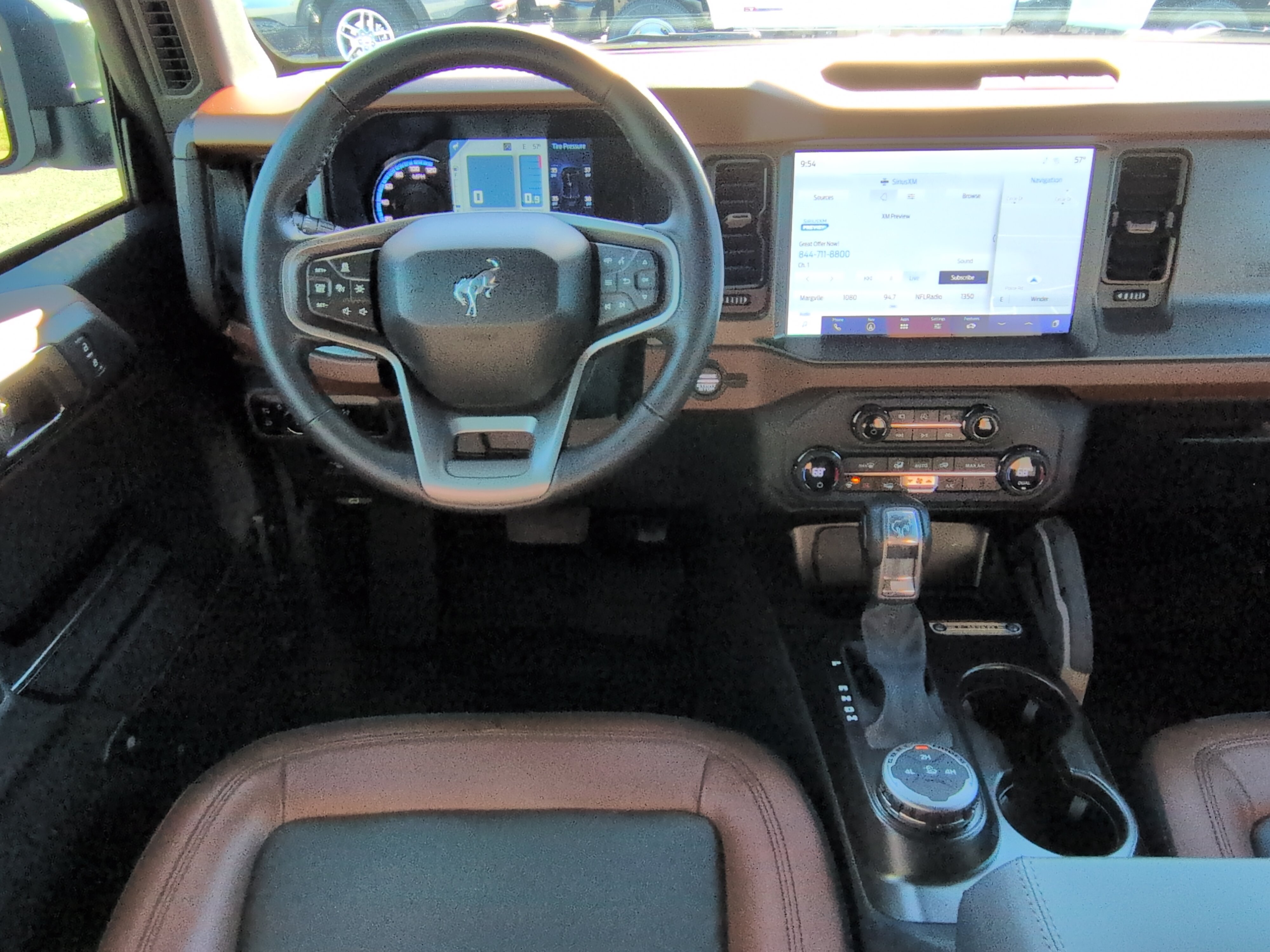 Certified 2024 Ford Bronco Outer Banks AWD/4WD image 14