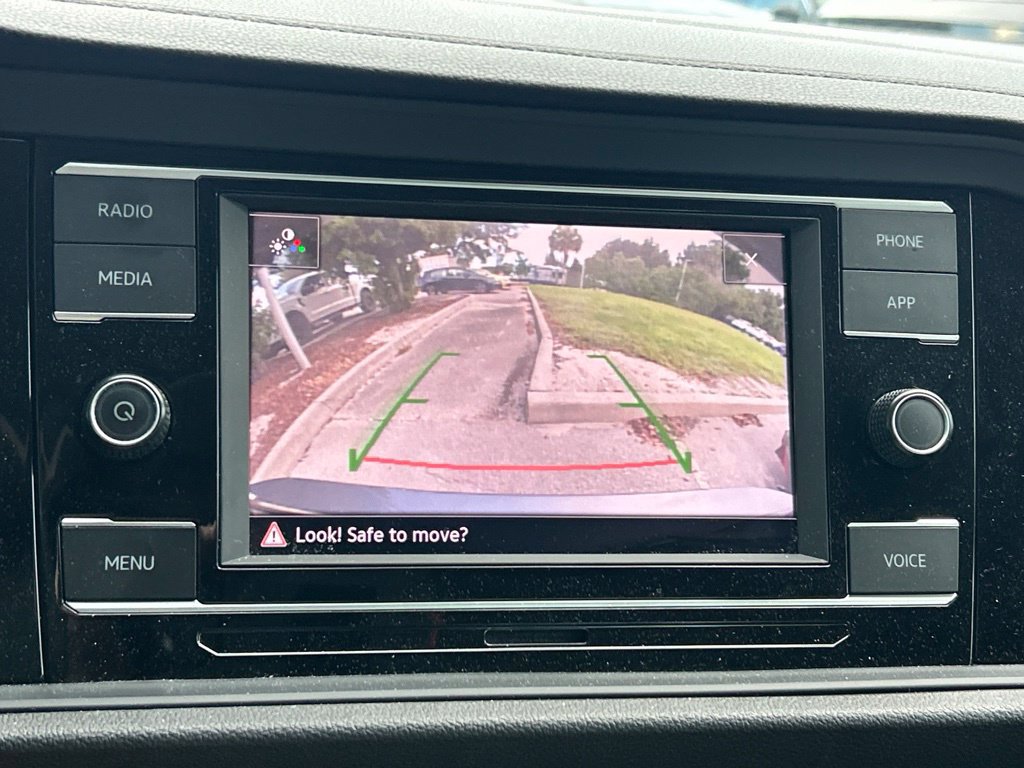 Certified 2024 Volkswagen Jetta S FWD image 31
