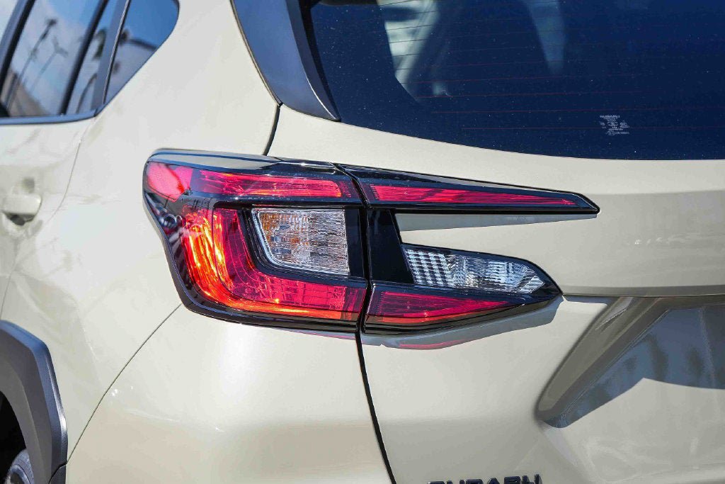 New 2026 Subaru Crosstrek 2.5i Limited AWD/4WD image 9