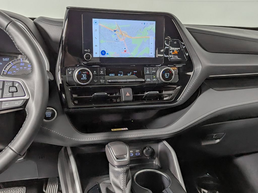 Used 2024 Toyota Highlander XSE image 38