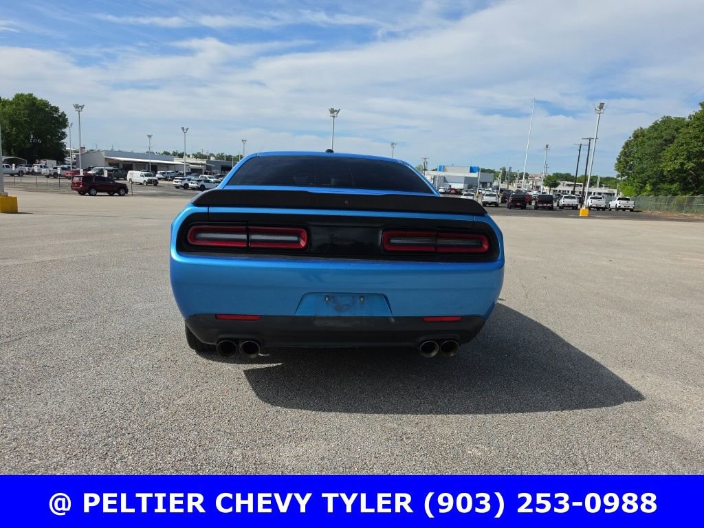 Used 2019 Dodge Challenger SXT w/ Blacktop Package RWD image 6
