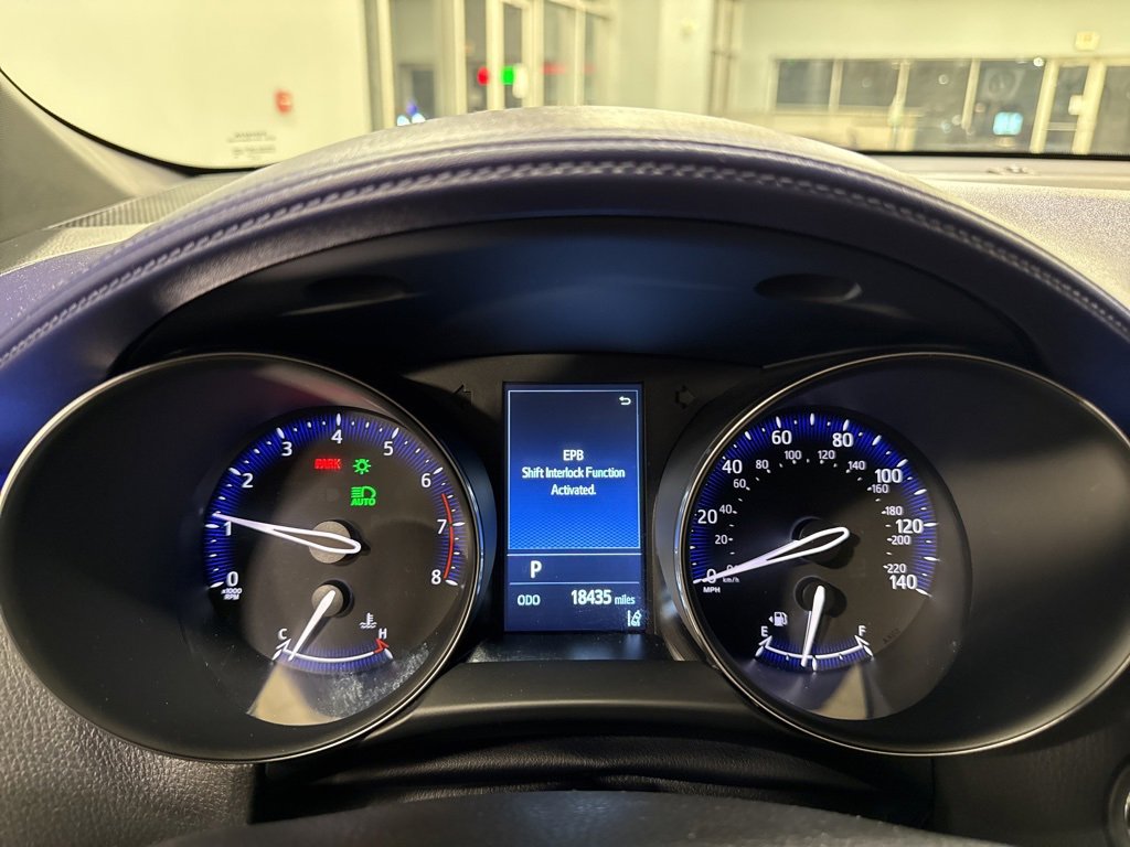 Used 2022 Toyota C-HR XLE image 22