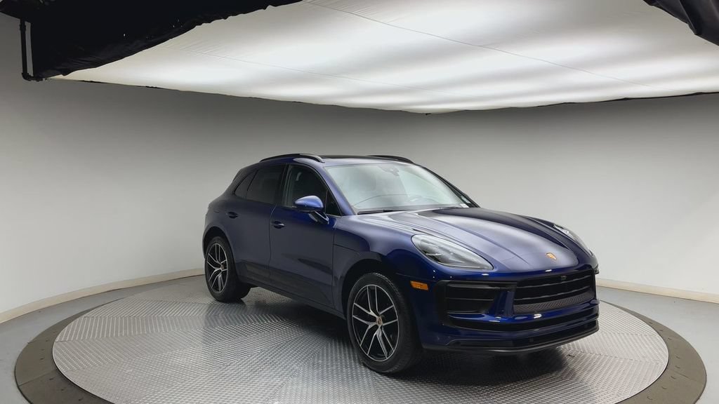 Used 2022 Porsche Macan AWD/4WD image 8