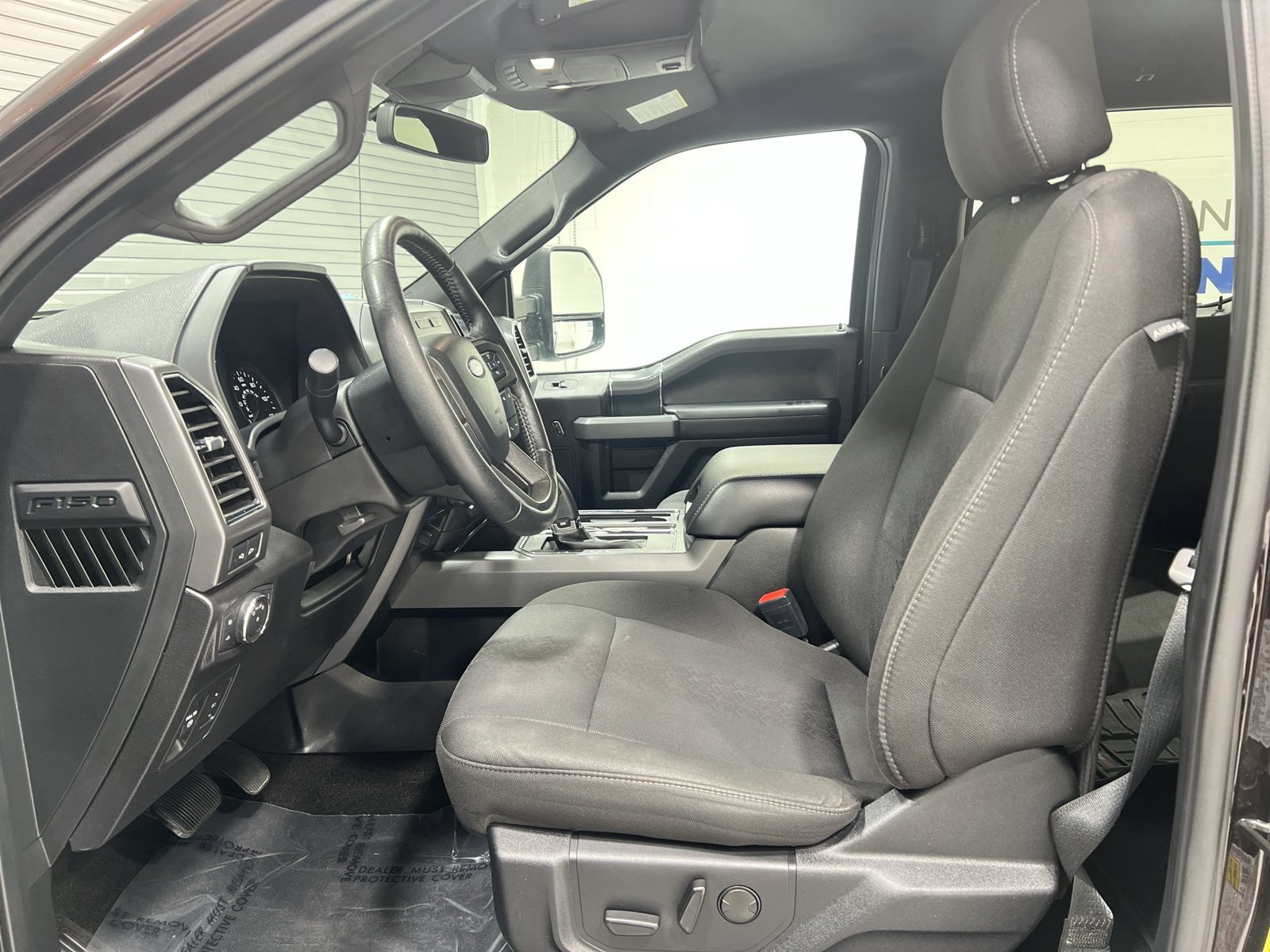 Used 2019 Ford F150 XLT w/ Equipment Group 302A Luxury AWD/4WD image 11