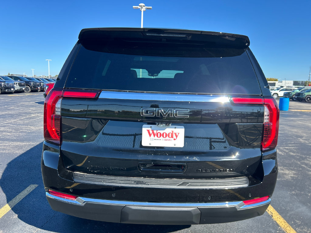 New 2027 GMC Yukon Elevation w/ Elevation Preferred Package AWD/4WD image 9