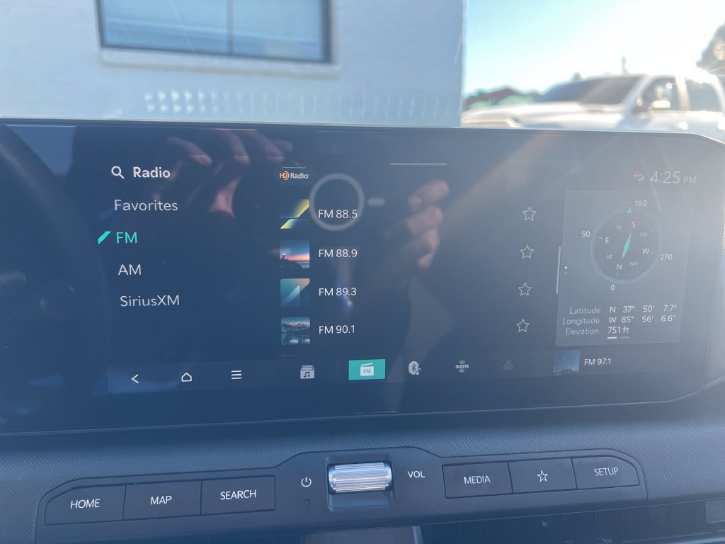 Used 2025 Kia K4 FWD image 16