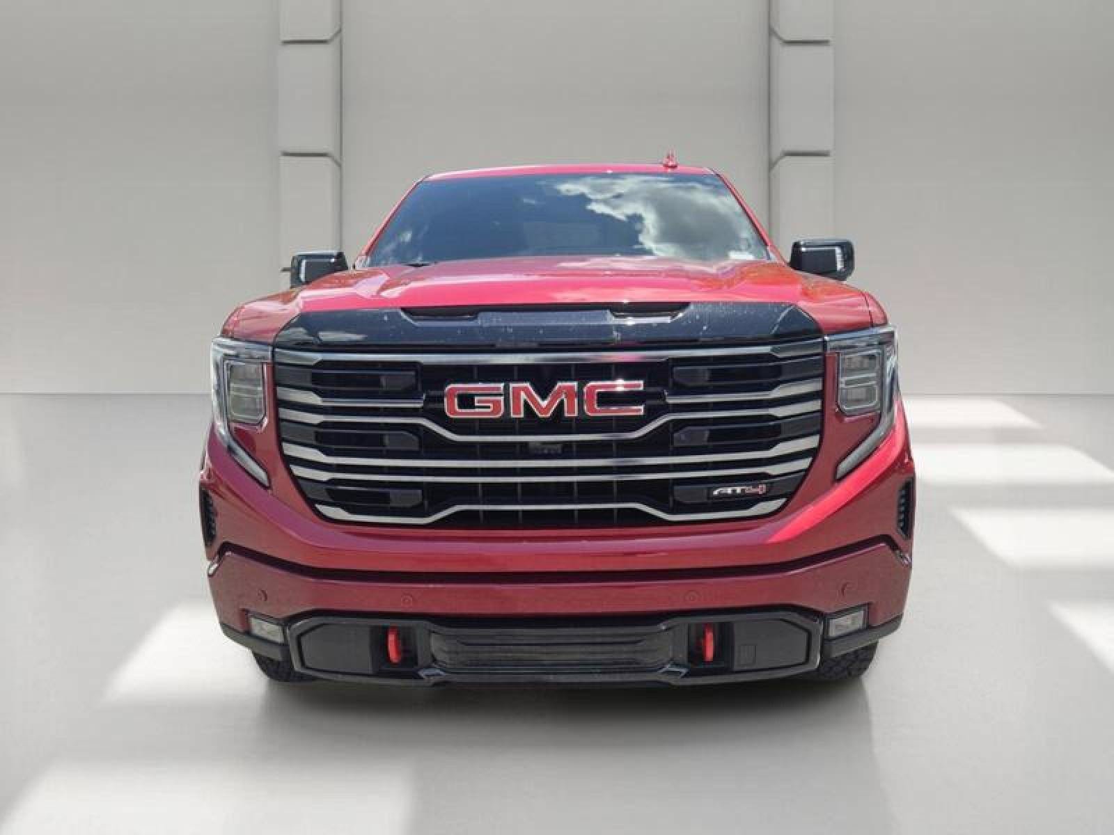 Used 2025 GMC Sierra 1500 AT4 w/ AT4 Premium Package AWD/4WD image 2