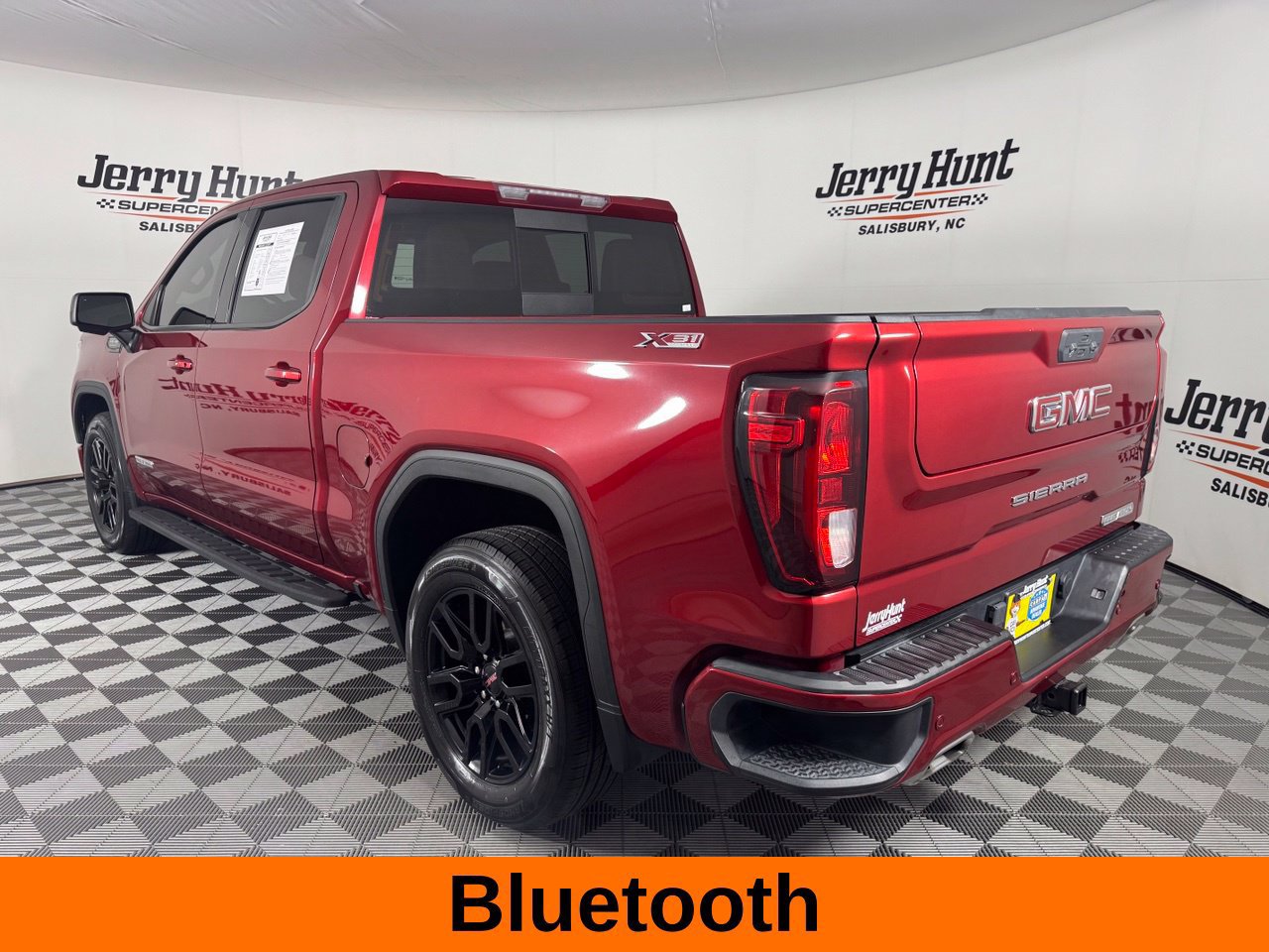 Used 2022 GMC Sierra 1500 Elevation w/ Elevation Premium Package AWD/4WD image 10